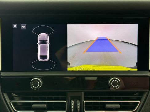 Used 2024 Porsche Macan Turbo image 29