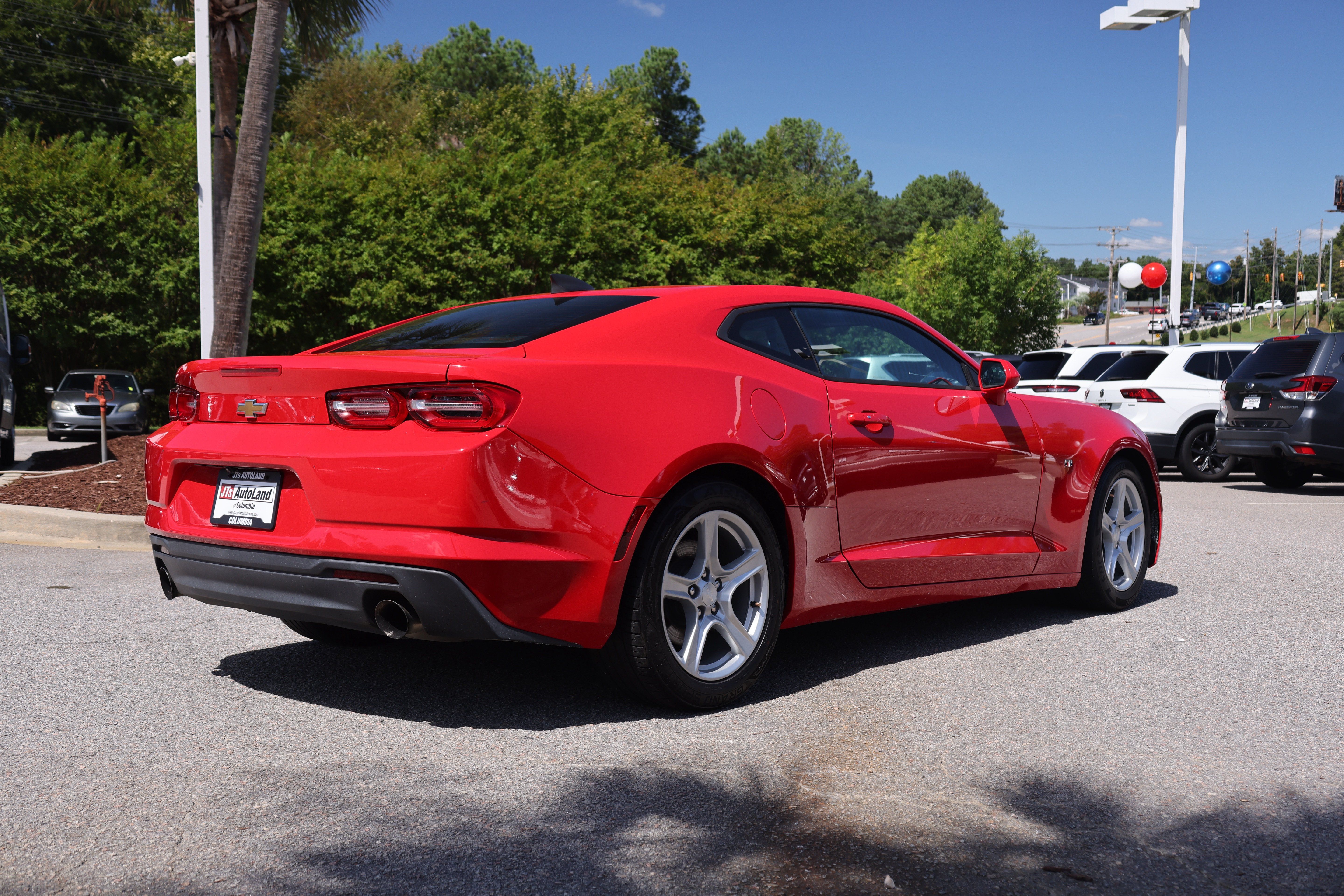 Used 2020 Chevrolet Camaro LT RWD image 5