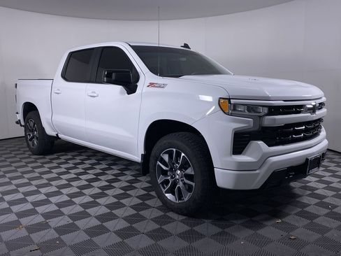 Certified 2023 Chevrolet Silverado 1500 RST w/ Z71 Off-Road Package AWD/4WD image 38