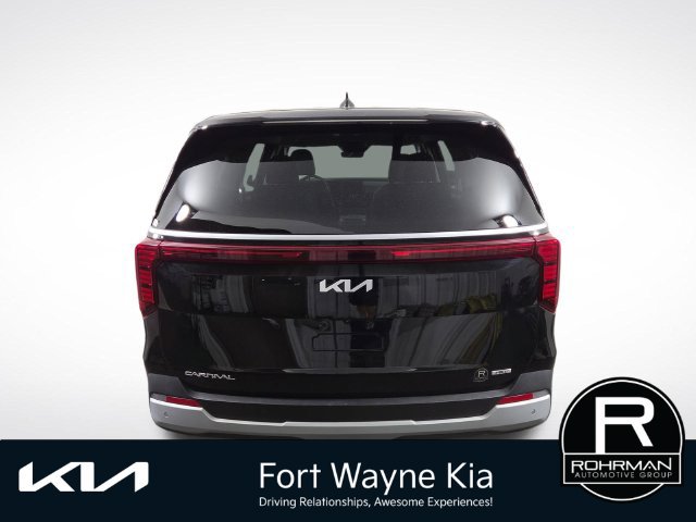 Certified 2026 Kia Carnival LXS FWD image 8