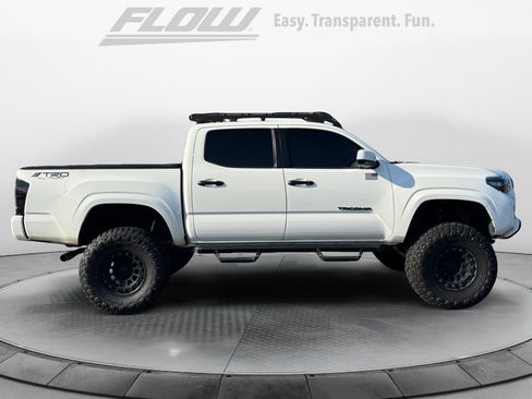 Used 2021 Toyota Tacoma SR w/ SR Convenience Package RWD image 8