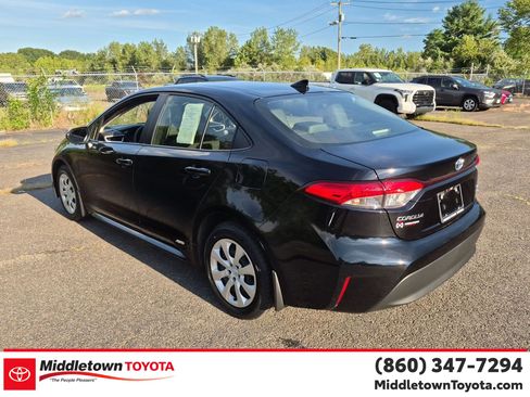 Used 2024 Toyota Corolla LE AWD/4WD image 5