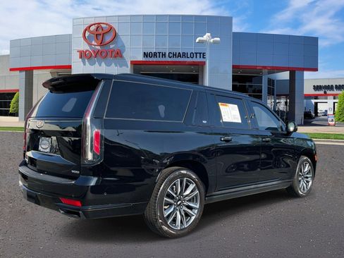 Used 2021 Cadillac Escalade ESV Sport w/ Driver Assist Tech Package AWD/4WD image 6