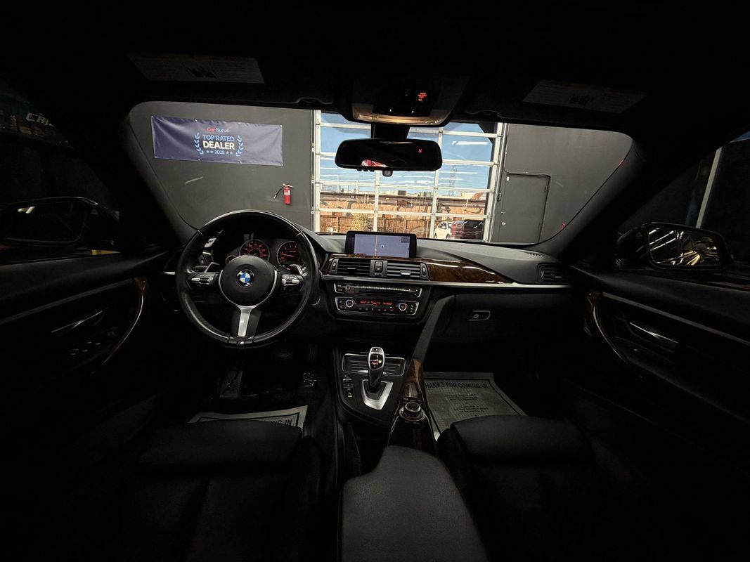 Used 2013 BMW 335i xDrive Sedan AWD/4WD image 38