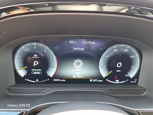 Used 2025 INFINITI QX60 Luxe AWD/4WD image 11