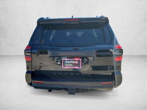 Used 2025 Toyota 4Runner TRD Off-Road image 6