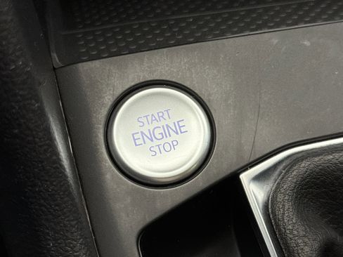 Used 2022 Volkswagen Taos SE image 22