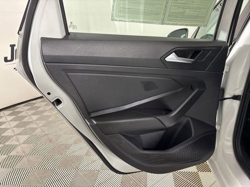 Used 2022 Volkswagen Jetta S image 19