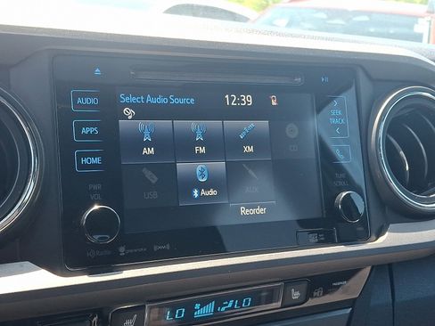Used 2016 Toyota Tacoma TRD Sport w/ Premium & Technology Package AWD/4WD image 16