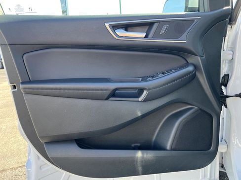 Used 2023 Ford Edge SEL image 12