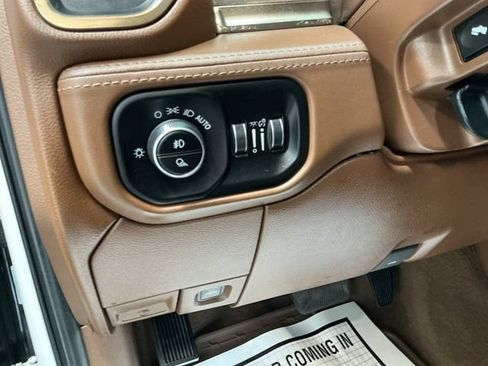 Used 2022 RAM 2500 Limited AWD/4WD image 26