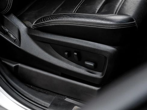 Used 2020 GMC Yukon XL Denali RWD image 39