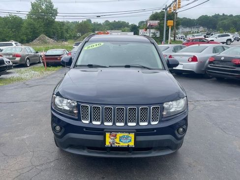 Used 2016 Jeep Compass Latitude AWD/4WD image 8
