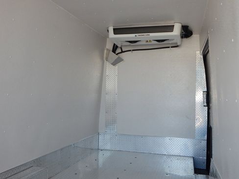 Used 2022 Ford Transit 250 148 High Roof Extended RWD image 4