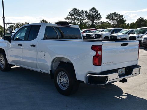 Used 2020 Chevrolet Silverado 1500 W/T w/ WT Value Package AWD/4WD image 4