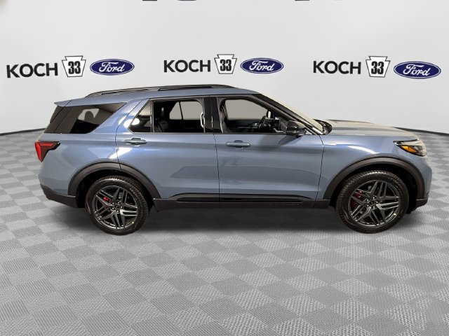 New 2026 Ford Explorer ST-Line w/ ST-Line Street Pack AWD/4WD image 9