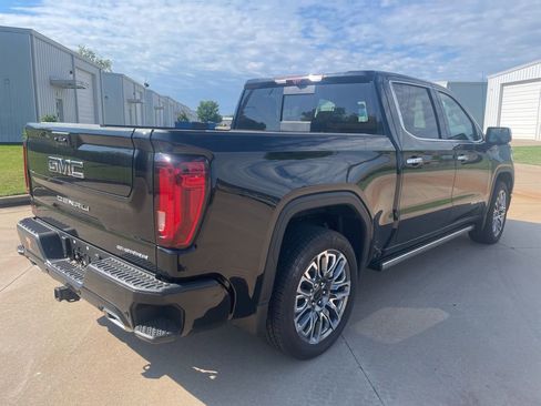 Used 2025 GMC Sierra 1500 Denali Ultimate AWD/4WD image 5