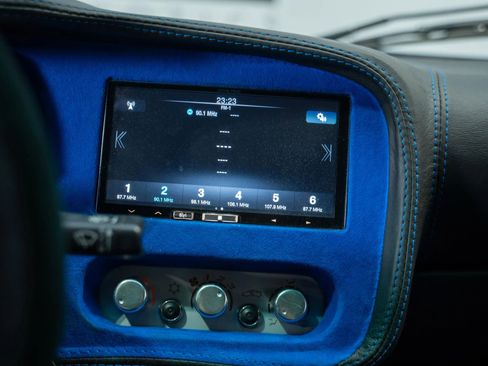 Used 2005 Lotus Elise image 32