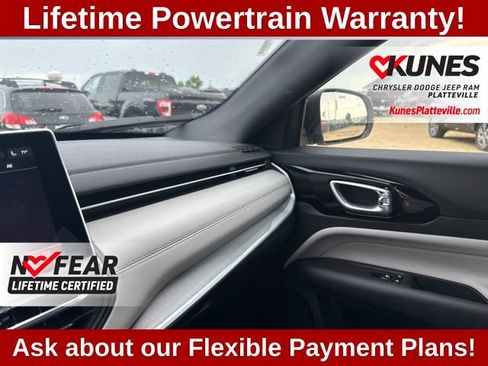 Used 2026 Jeep Compass Limited AWD/4WD image 35