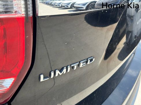Used 2016 Ford Explorer Limited w/ Equipment Group 301A AWD/4WD image 31