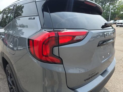 Certified 2020 GMC Terrain SLE w/ Driver Convenience Package FWD image 35