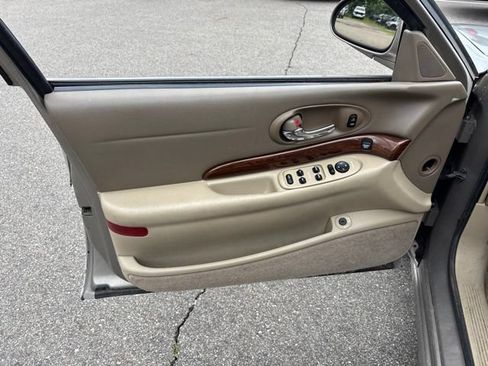 Used 2004 Buick Le Sabre Custom FWD image 18