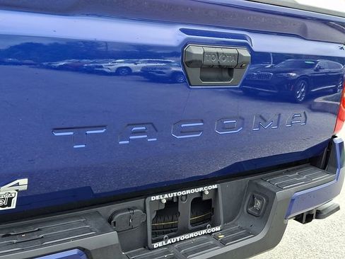 Certified 2025 Toyota Tacoma SR5 AWD/4WD image 29