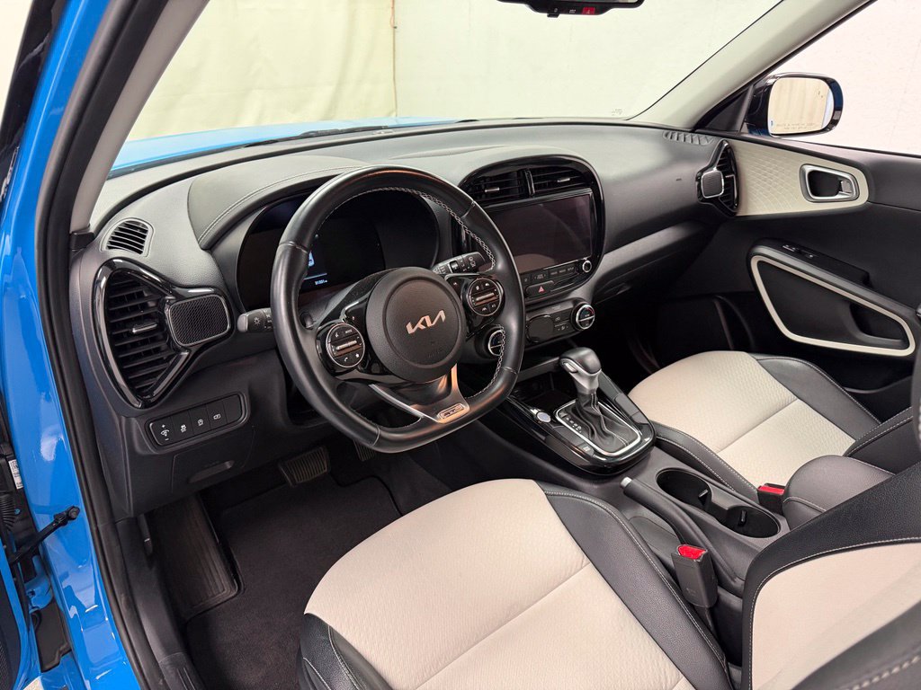 Used 2023 Kia Soul GT-Line FWD image 20
