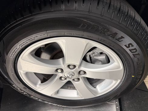 Used 2017 Toyota Sienna LE w/ Protection Package FWD image 19