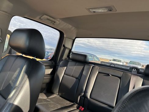 Used 2010 GMC Sierra 1500 SLT w/ SLT Convenience Package AWD/4WD image 6