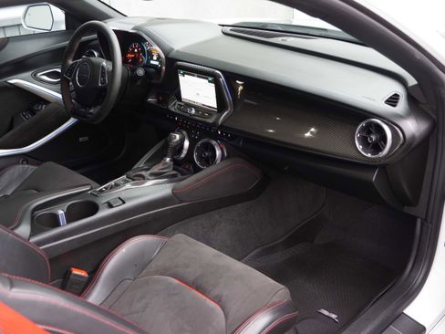 Used 2018 Chevrolet Camaro ZL1 image 33