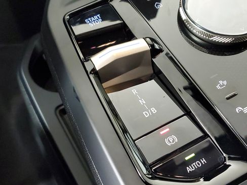 New 2026 BMW iX xDrive60 image 22