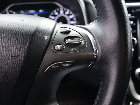 Used 2020 Nissan Murano SV w/ Premium Package image 13