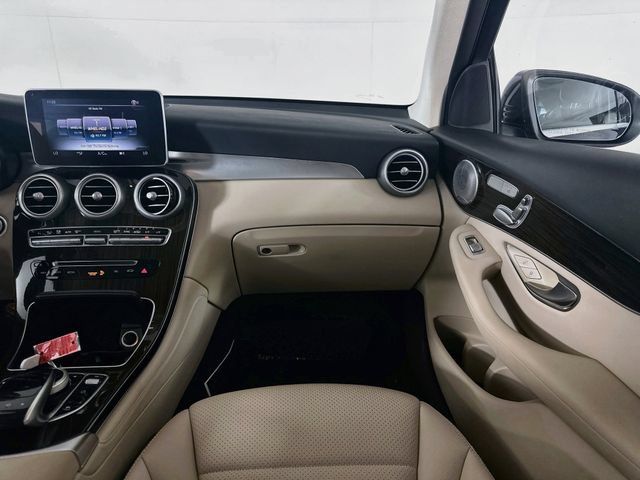 Used 2016 Mercedes-Benz GLC 300 image 24