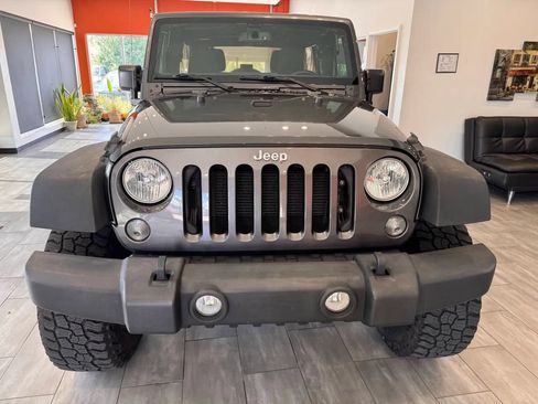 Used 2017 Jeep Wrangler Unlimited Sport w/ Quick Order Package 24S AWD/4WD image 3