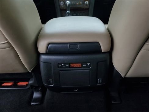 Used 2018 Nissan Armada SL w/ Premium Package image 11