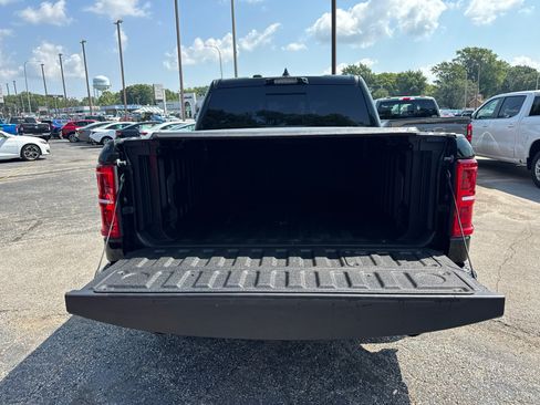 Used 2025 RAM 1500 Limited AWD/4WD image 19