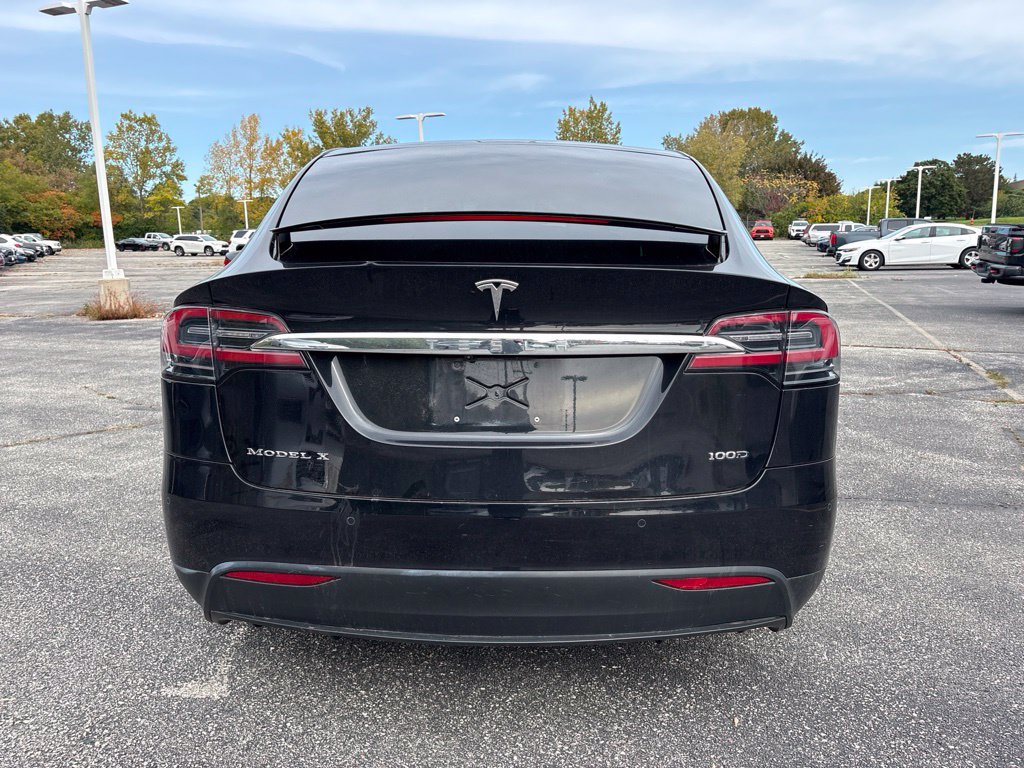 Used 2018 Tesla Model X 100D AWD/4WD image 4