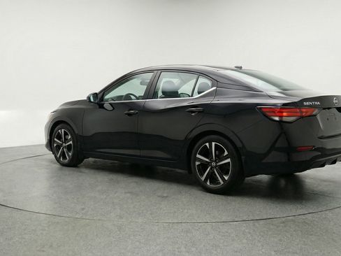 Used 2025 Nissan Sentra SV image 9