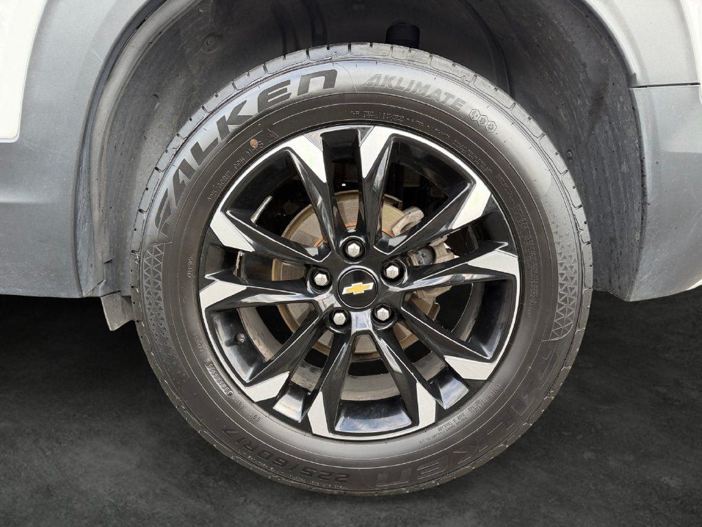 Used 2022 Chevrolet TrailBlazer LT w/ Driver Confidence Package AWD/4WD image 5