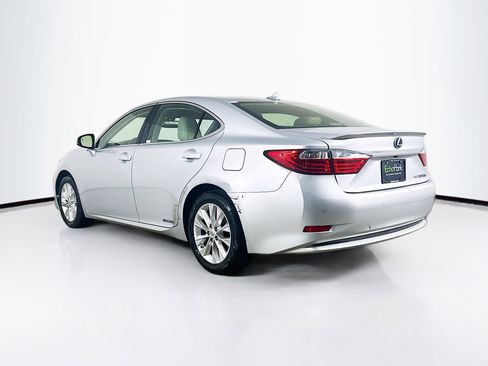 Used 2013 Lexus ES 300h w/ Luxury Pkg FWD image 5