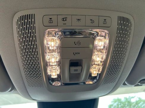 Used 2022 Mercedes-Benz GLS 450 4MATIC image 57