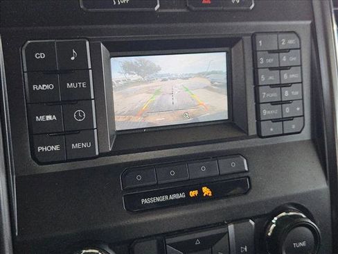 Used 2016 Ford F150 XLT image 11