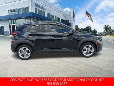 Used 2023 Hyundai Kona SEL FWD image 3
