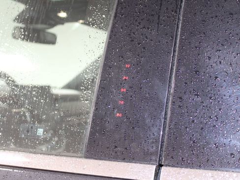 Used 2022 Ford Expedition Max Limited image 18