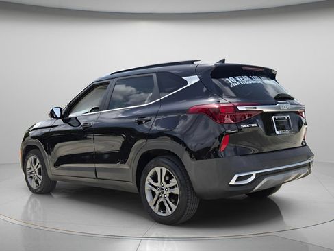 Used 2023 Kia Seltos S FWD image 4