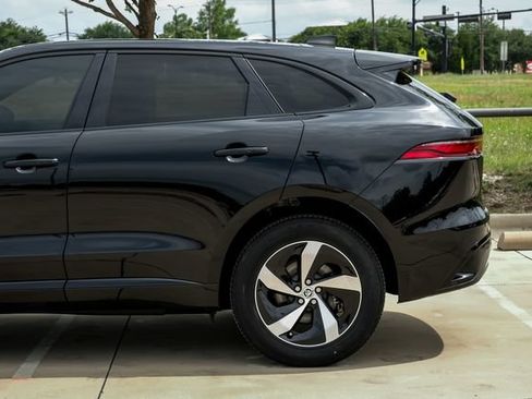 Used 2026 Jaguar F-PACE R-Dynamic S AWD/4WD image 15