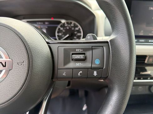 Used 2021 Nissan Rogue SV FWD image 23