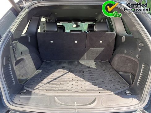 Certified 2018 Jeep Grand Cherokee Altitude RWD image 20