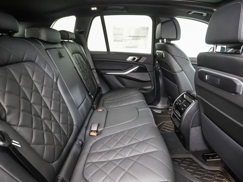 New 2026 BMW X5 xDrive50e w/ M Sport Package image 28